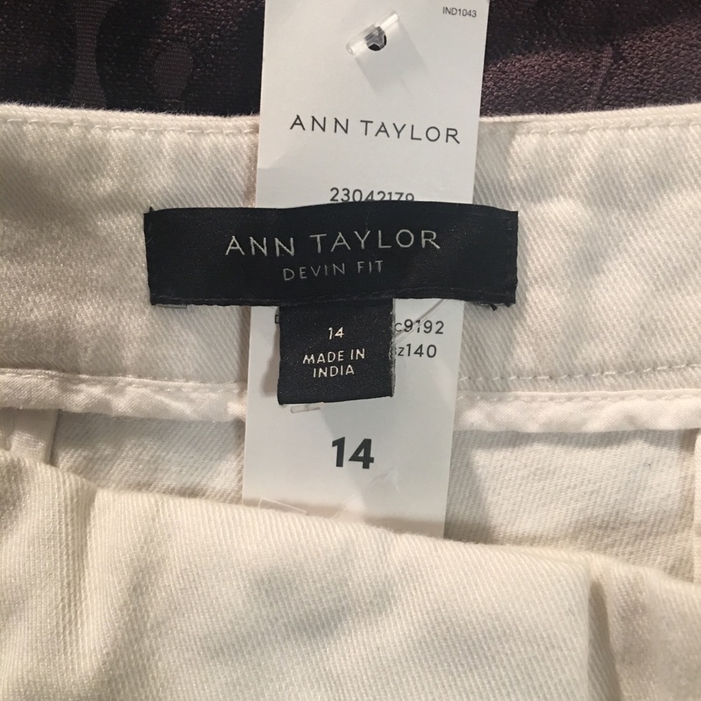 Perfect Devin cut crop pants for warm weather.